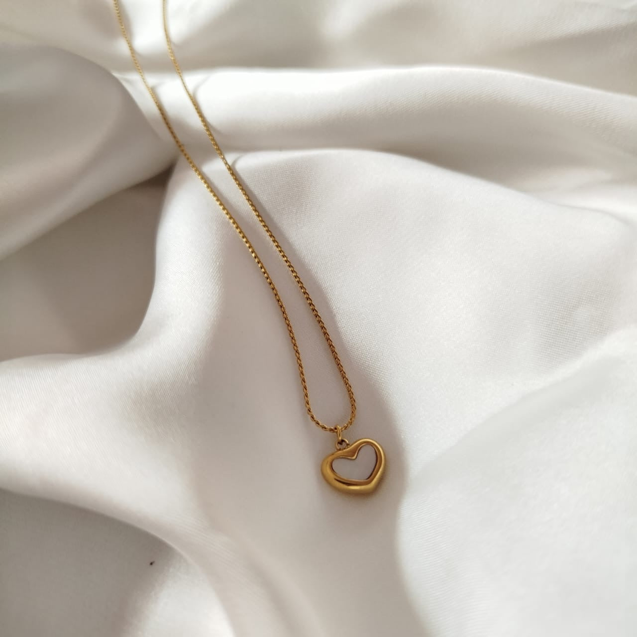 Lustre Necklace