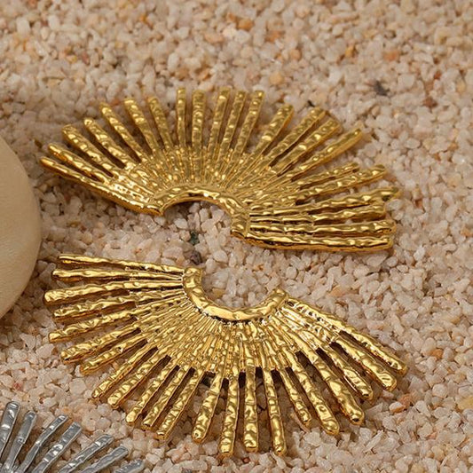 Soft Shine Stud Earring