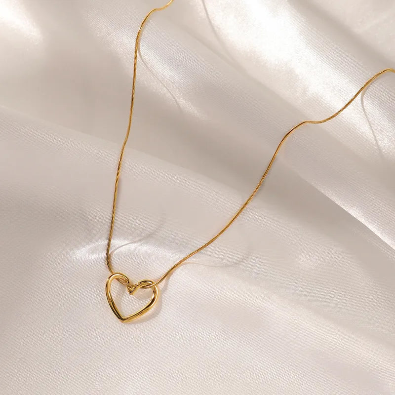 Tangle Heart Necklace